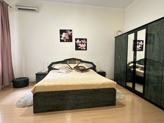Здам 2-кім. квартиру в центрі Києва, вул. Саксаганського, ГАЗ! Киев