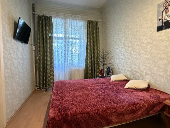 Оренда 2 к квартири , пл. Соборна, 7 парк Шевченко, нагорка
