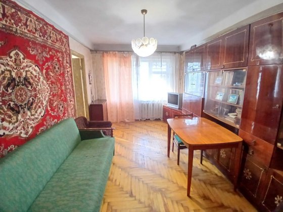 Сдам 3-к квартиру на Космосе (40 магазин) по ул. Чумаченко Запорожье