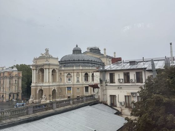 1-комнатная квартира на Дерибасовской, вид на Оперный театр Одеса