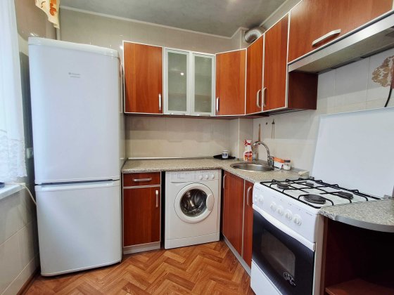 Сдам 1к кв 5/9ти Салтовка пр-т Тракторостроителей Харьков