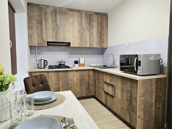 Оренда 1к.кв по вул Запорізька ( Олександрівського р-на) Запорожье