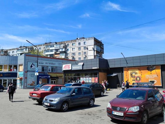 Сдам 3 ком квартиру ул. Чаривная Запорожье