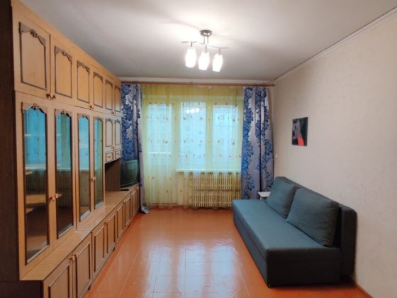 Аренда 1к.кв. ж/м Красный камень 10
