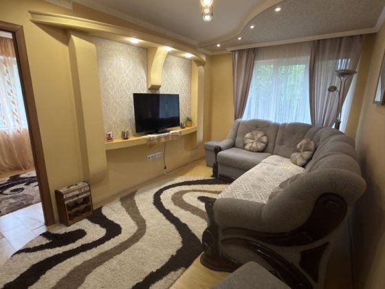 Продаж 2 кімн.кв-ри в м.Берегове, вул Б.Хмельницького (біля гот.Ларк) Берегово