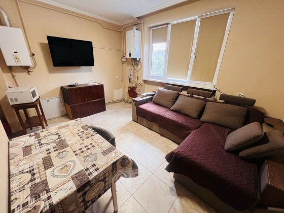 Продаж 2 кімн.кв-ри в м.Берегове,(проспект Геологів) єВідновлення, 74 кв.м Берегово