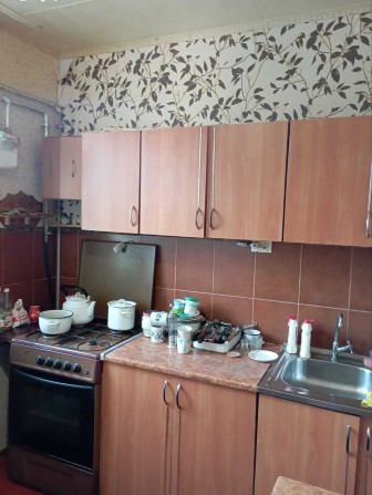 Продам 3-ком Левый Берег 10мкр без долгов, не угловая. СРОЧНО! - фото 1