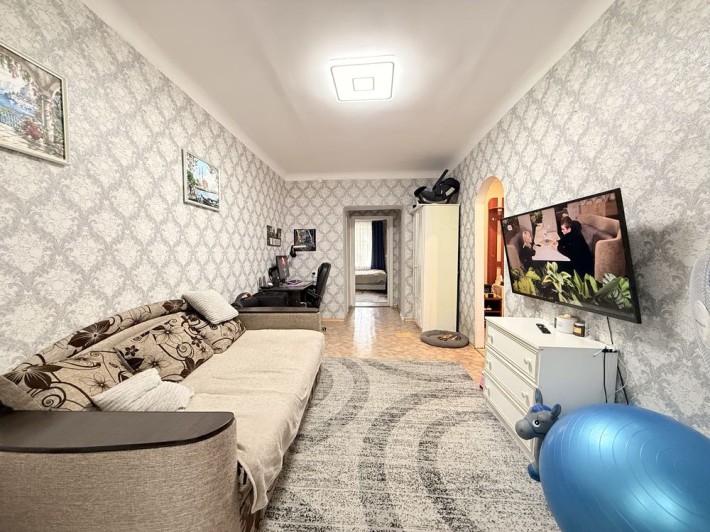 Продаж 2кімн, вул Миру, центр, АО, ремонт, меблі - фото 1