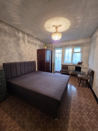 Продам двокімнатну квартиру з окремими кімнатами - фото 1