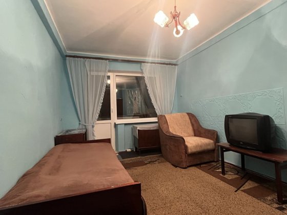 Продам свою 2-х кімнатну квартиру на черемушках Каменское