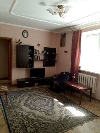 2комн в кирпичном доме 1/9эт. р-н Черёмушки 7я больница - фото 1