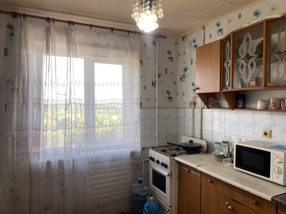 Продам 2х 8/9 левый берег 1 мкр Каменское