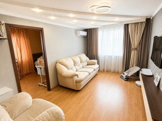 Продам 2к. квартиру. Каменское