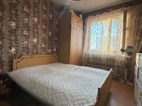 Продам 2-ком.квартиру!Левый берег! 4 микрорайон! Каменское