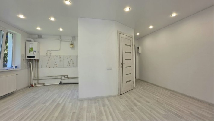 Продається простора 2 кім квартира в Дрогобичі - фото 1