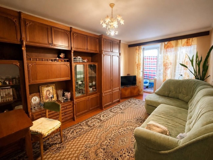 Продаж трьох кімнатної квартири у Дрогобичі - фото 1
