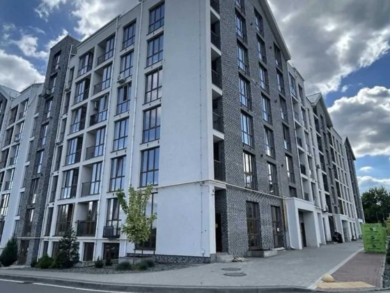 У продажу велика однокімнатна квартира 46 м.кв. з газовим опаленням в м. Гостомель. Розпашонка. Гостомель