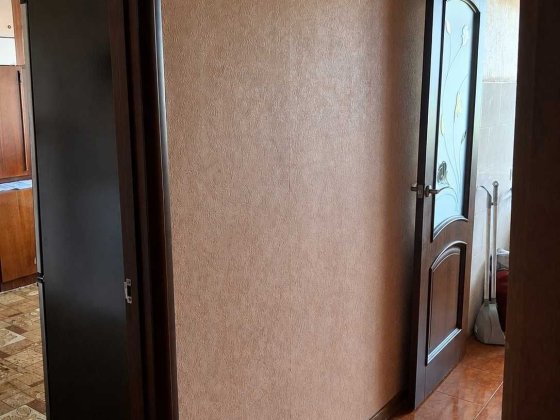 Продам квартиру двокімнатну р-н 6 школи Здолбунов