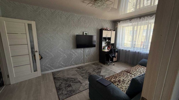 Продам 2-х кімнатну квартиру м.Зміїв - фото 1