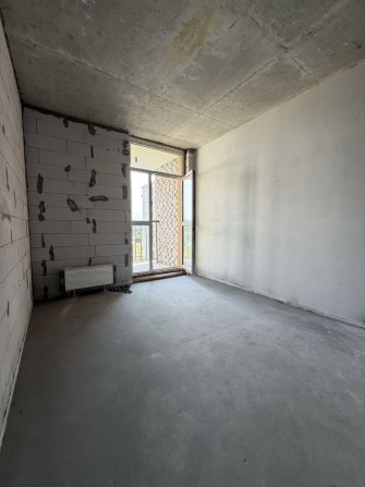 Гостомель | 1к 35,2 м² | Вид на озеро | Газ | 3/7 | Котел + радіатори | Закрита територія | $33 000 - фото 1