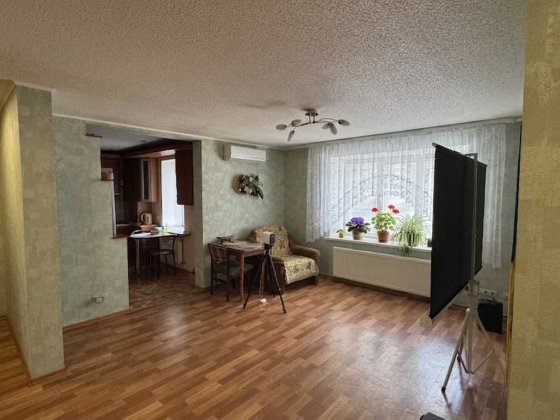 4-кімнатна квартира 69,9 м² | ремонт | автономне опалення | 2/9 Изюм
