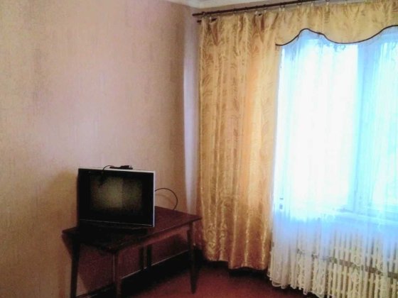 1 ком на низком этаже, 32 тыс.в 9 эт.доме. Черноморск