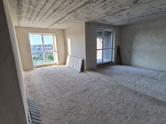 Двохярусна 2 к-на квартира з верандою в готовому будинку (84,8 м²) Калуш