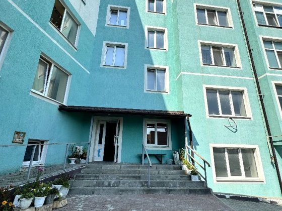 Продається простора квартира Каменец-Подольский