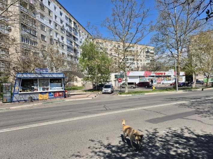 Продам 2-комнатную квартиру в центре Черноморска - фото 1
