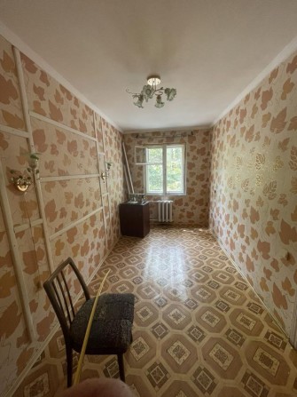В продаже 2х комнатная квартира в центре - фото 1