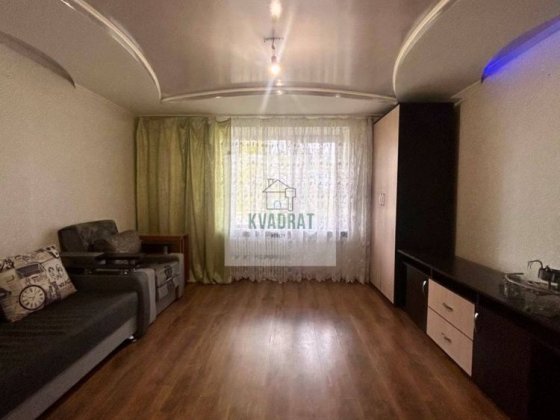 Продам 1-кімнатну квартиру з меблями і технікою, мікрор-н Жовтневий Каменец-Подольский