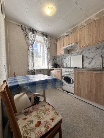 продам гостинку в Черноморске - фото 1