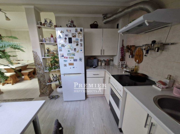 До продажу 2 кімн. квартира 85.7 кв.м. - фото 1