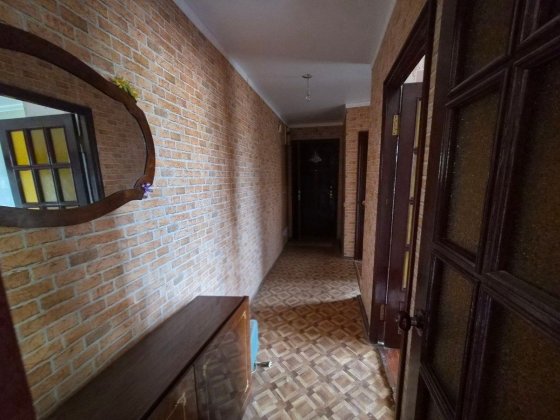 Продам 3-х кімнату квартиру в центрі міста Конотоп