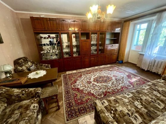 Черемушки, вулиця Мельника, 3 кімнати, власник Коростень