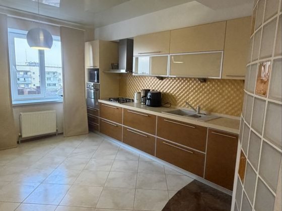3 кімн.кв.Моноліт 93 000$ Черноморск