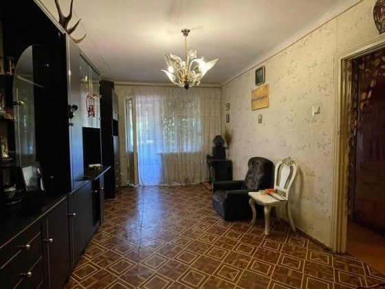 Продається 3-к квартира в районі Черемушки Коростень