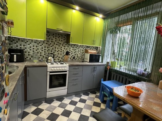 продам 2х кімнатну квартиру черемушки Коростень