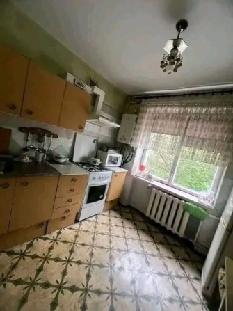 Продам двокімнатну чешку в центрі міста - фото 1