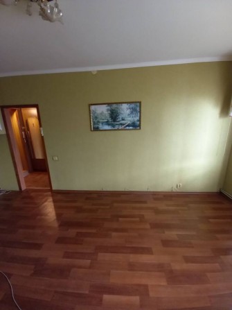 Продам однокімнатну квартиру в центрі міста Берестин - фото 1