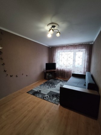 Продам 1-к квартиру - фото 1