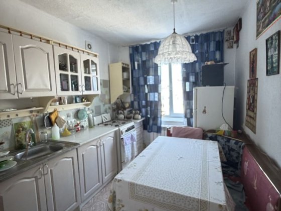 Продам  3-х кім.кв у Сільпо з мебл. і побутовою технікою Лозовая