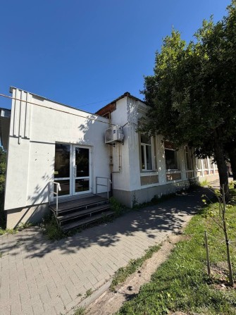 Продам квартиру під бізнес навпроти суду - фото 1