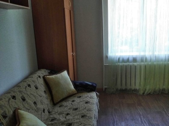 Однокімнатна в центрі  2 поверх Миргород