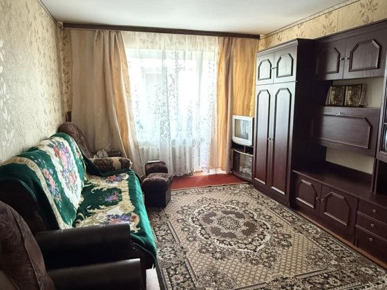 Продаж 3-х кімнатна квартира по вулиці Академіка Амосова Нежин