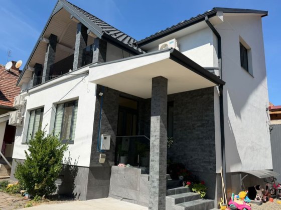 Продаж квартири дворового типу. Мукачево