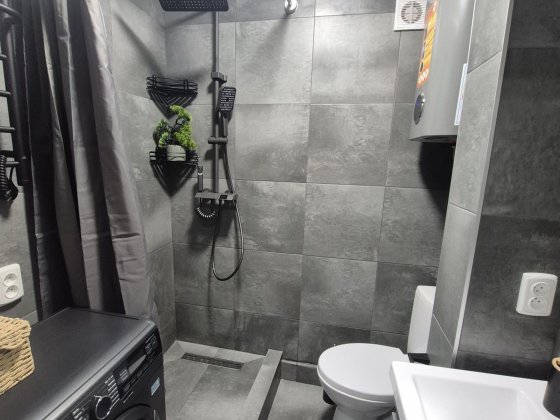 продам 1 комнатную квартиру в центре Самар