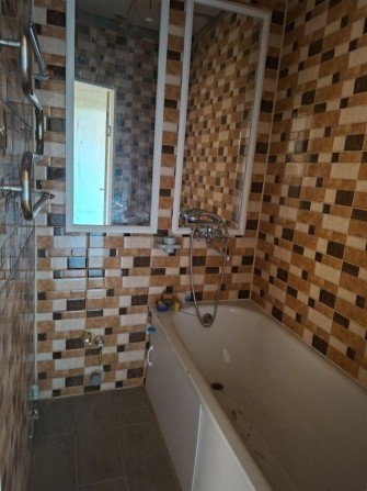 Продаж квартири у в/м 12 - фото 1
