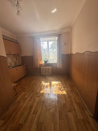 Продам 1-кімнатну квартиру у Стрию - фото 1
