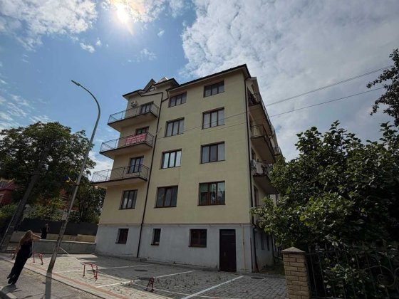 Продається 2-кімнатна квартира в центрі Трускавця, 52 м². Продаж можливий за державними програмами,  Трускавець